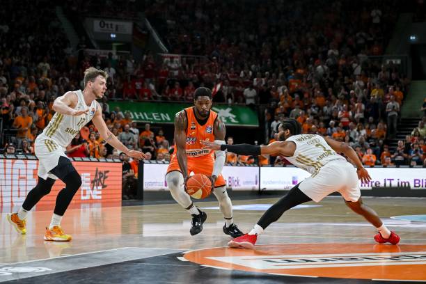 可以看出他 可以看出他